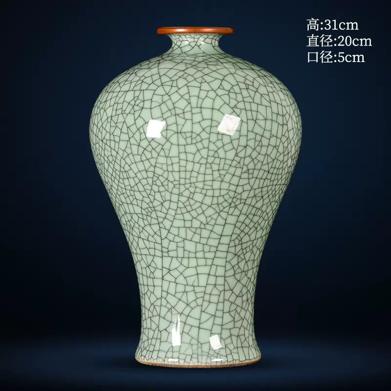 Antique-Style Jingdezhen Ceramic Ice Crackle Vase - Chinese Official Kiln Craftsmanship - Ideal for Home Decor & Display