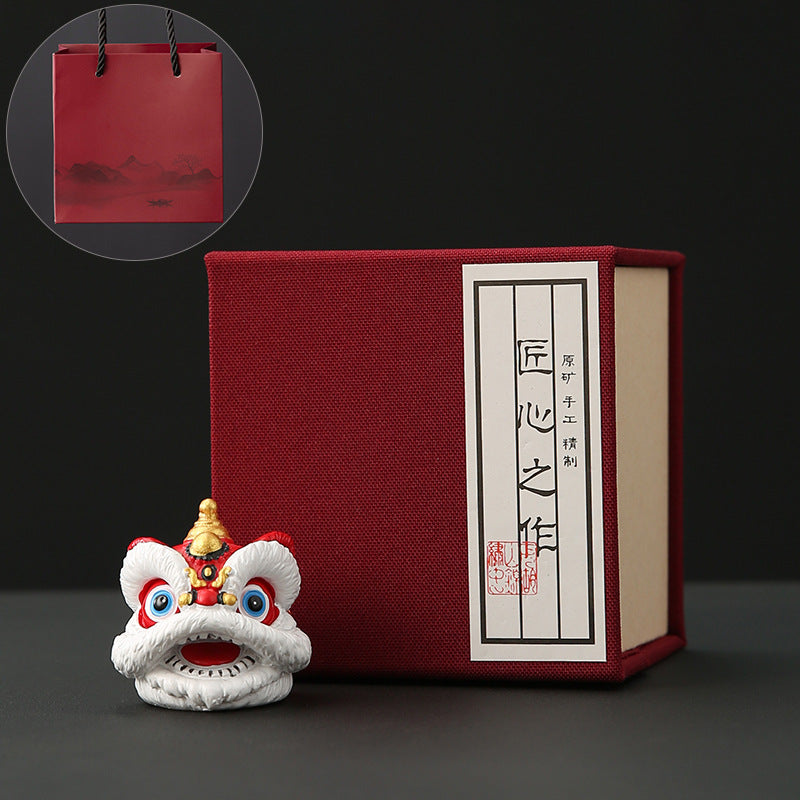 Chinese style creative red lion head lion dance and lion dance ceramic ornament - Foshan cultural and creative characteristic desktop decoration - birthday holiday gift