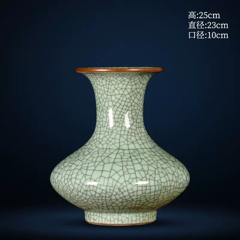 Antique-Style Jingdezhen Ceramic Ice Crackle Vase - Chinese Official Kiln Craftsmanship - Ideal for Home Decor & Display